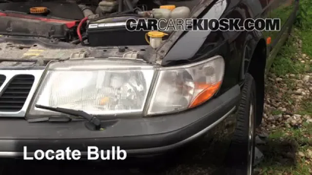 1996 Saab 900 SE Turbo 2.0L 4 Cyl. Turbo Convertible (2 Door) Éclairage Feu clignotant avant (remplacer l'ampoule)